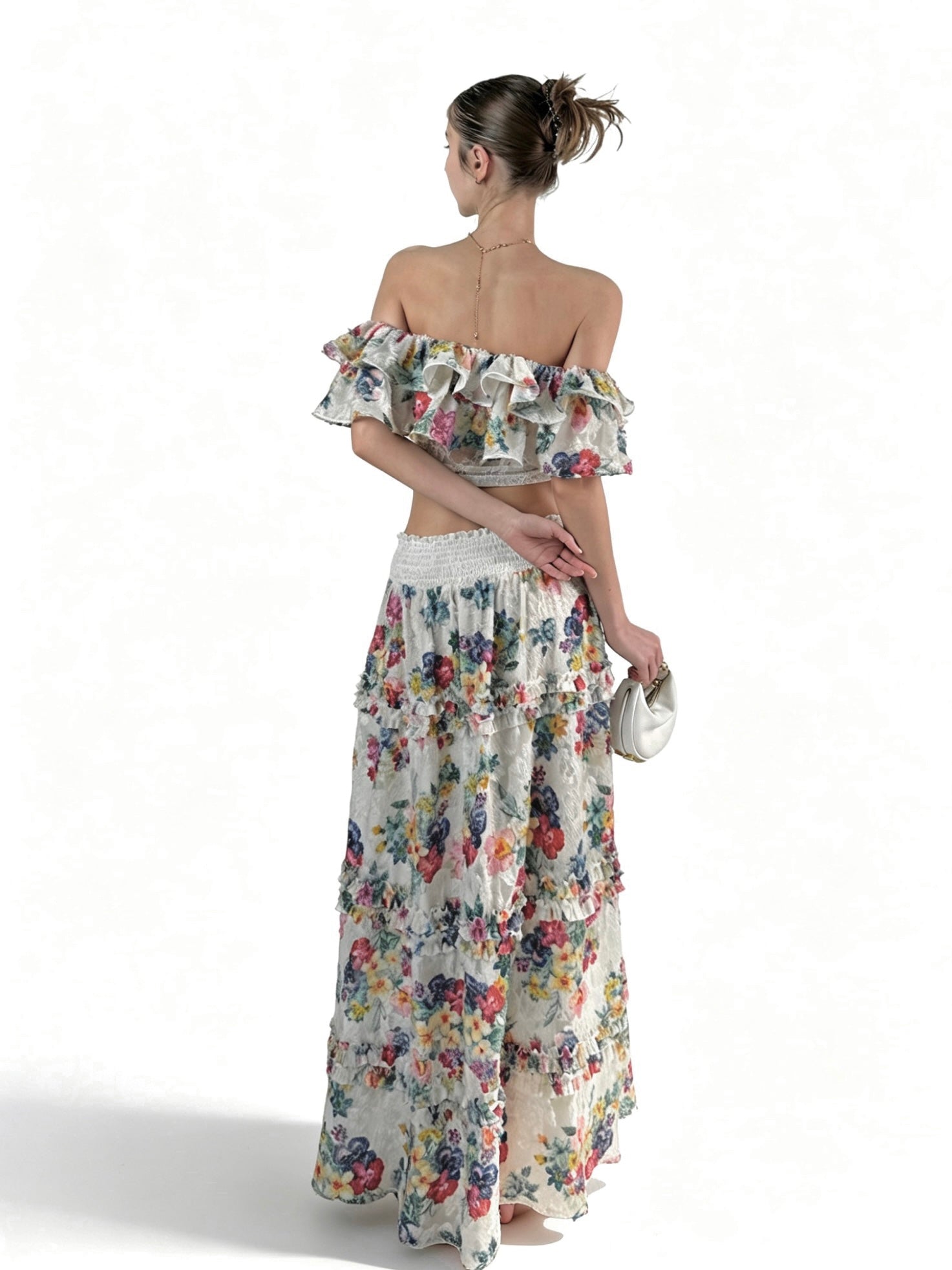 PRE-SALE JQWENTION “White Porcelain & Wild Roses” Off-Shoulder Two-Piece Set – Crop Top & Skirt (2026 SS)