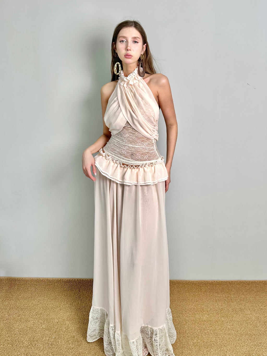 Jqwention Blush Pink Halter Dress Set – French-Inspired Ruffle Design, Flattering Slim Silhouette (2-Piece)